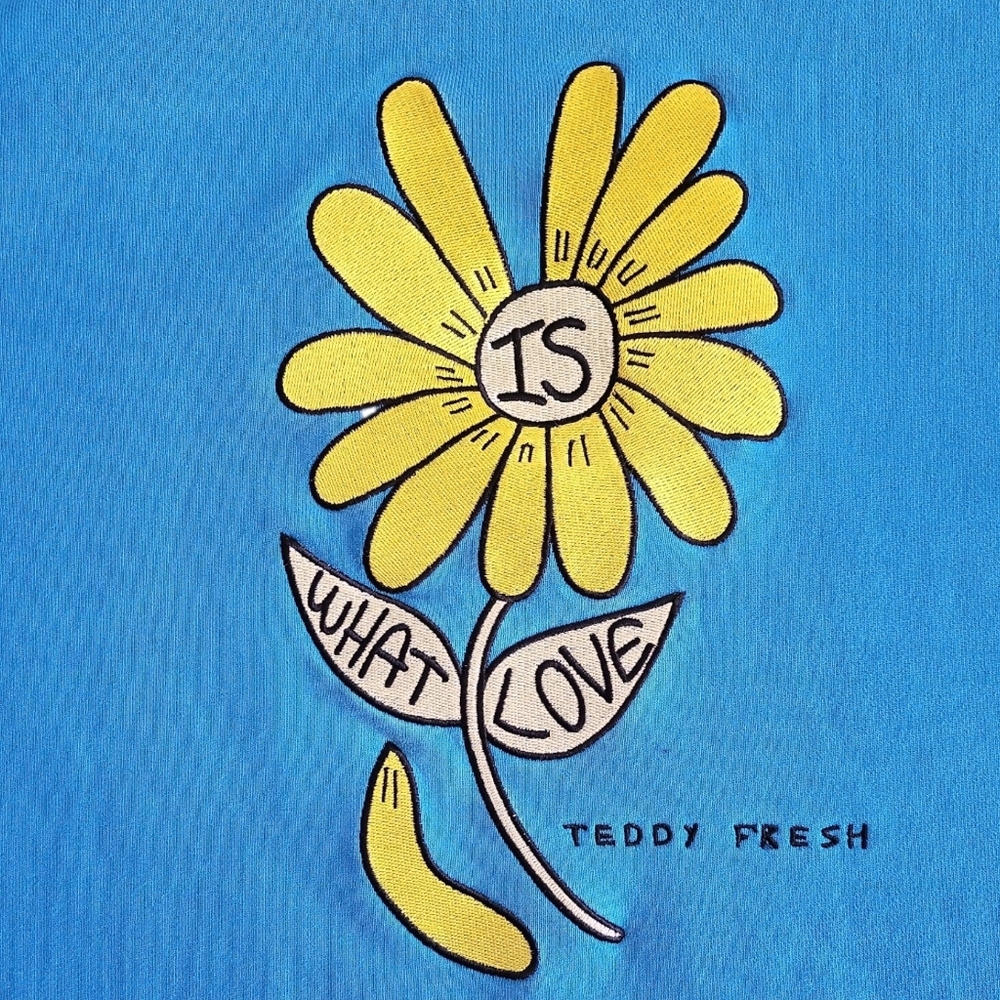 Teddy Fresh Mens What Is Love Flower Blue Raglan Crewneck Sweatshirt Size Large - Picture 4 of 7